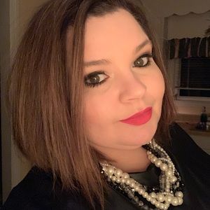 Meet your Posher, Candice